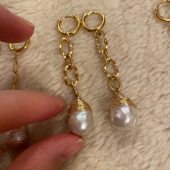 18KP baroque pearl earring hoop long dangling style - Picture 12 of 16